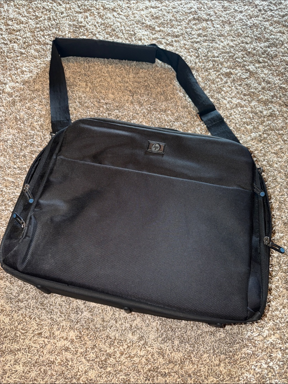 HP Black Laptop Messenger Bag with Shoulder Strap